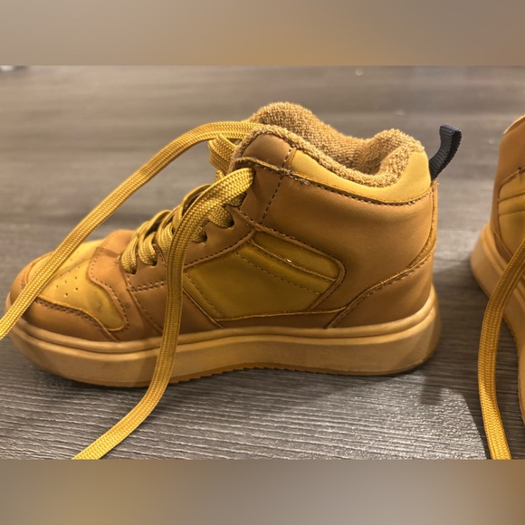 Nautica Tan High-Top Lace up Sneakers  NOIX X – Boys Youth 12 in tan - Picture 7 of 10